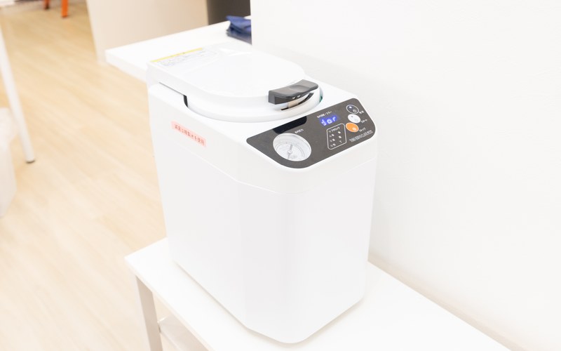 高圧蒸気滅菌器（オートクレーブ）